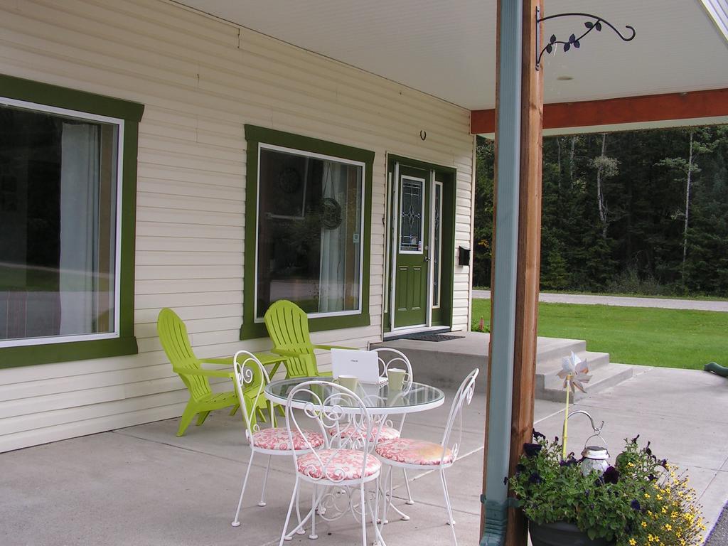 Bell Mountain Motel Mcbride Exteriér fotografie