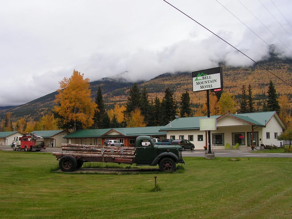 Bell Mountain Motel Mcbride Exteriér fotografie