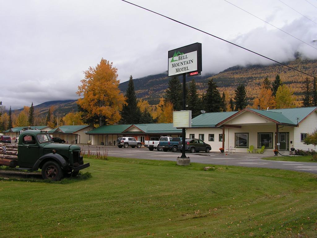 Bell Mountain Motel Mcbride Exteriér fotografie