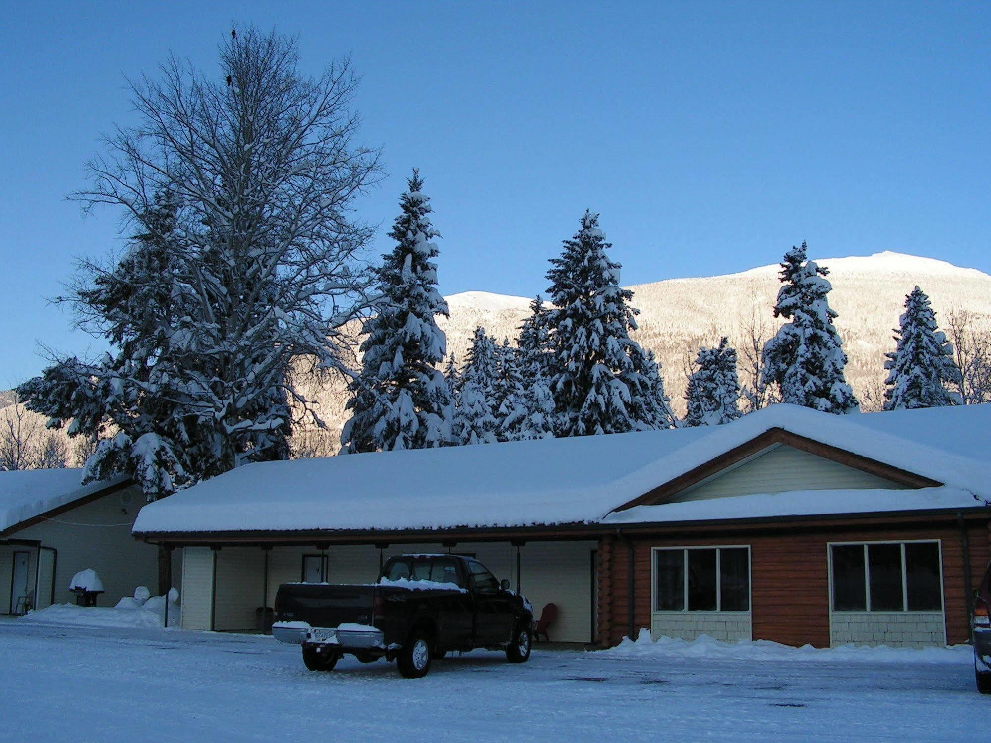 Bell Mountain Motel Mcbride Exteriér fotografie